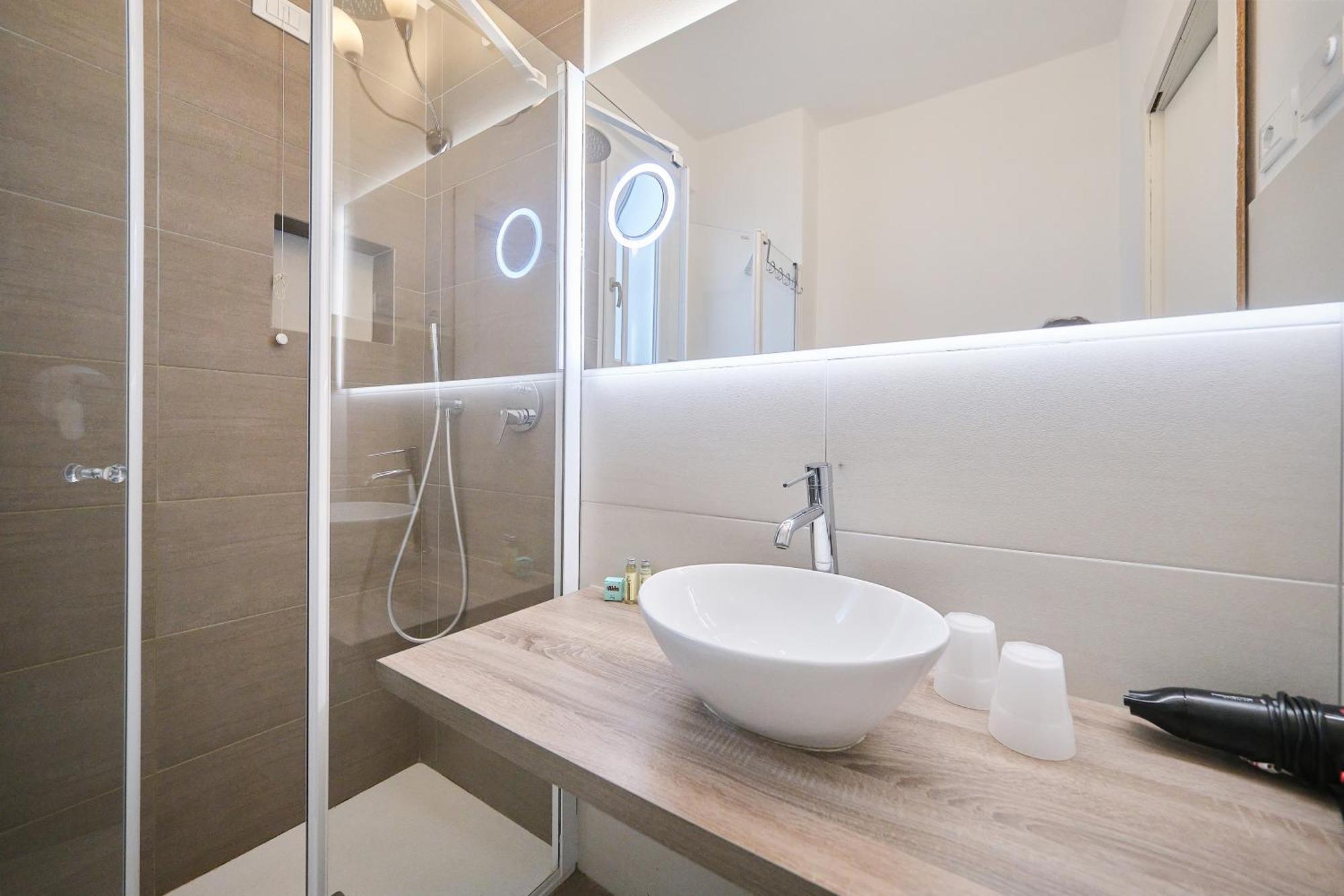 Front Lake Apartment บาร์โดลิโน ภายนอก รูปภาพ